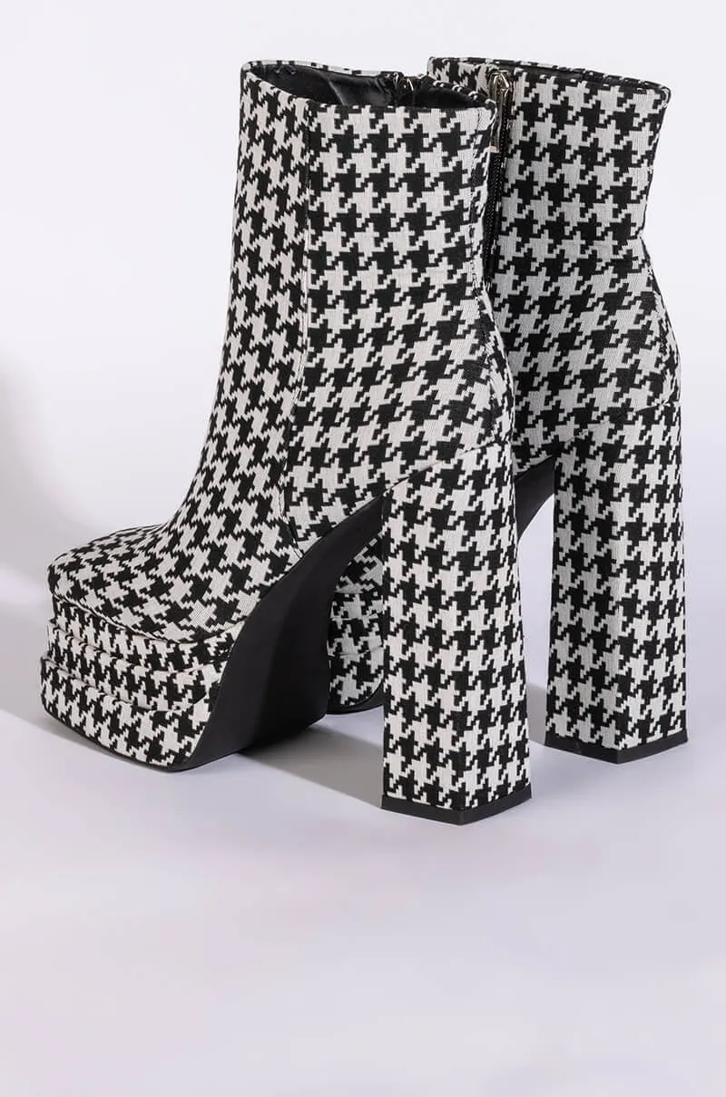 AZALEA WANG CAYENNE HOUNDSTOOTH CHUNKY BOOTIE IN BLACK WHITE