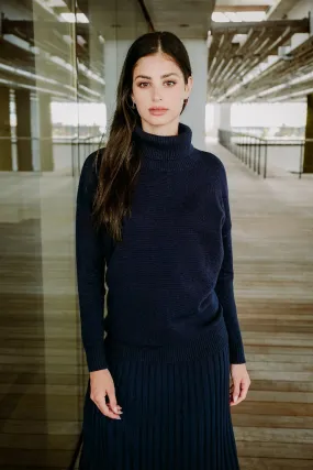 KNIT TURTLENECK-NAVY