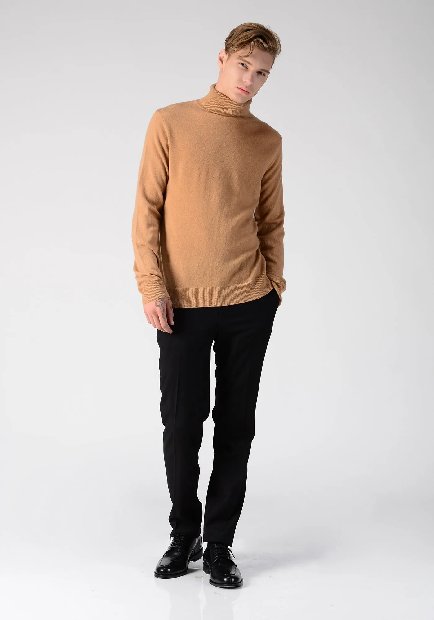 Men Turtleneck Sweater_Camel