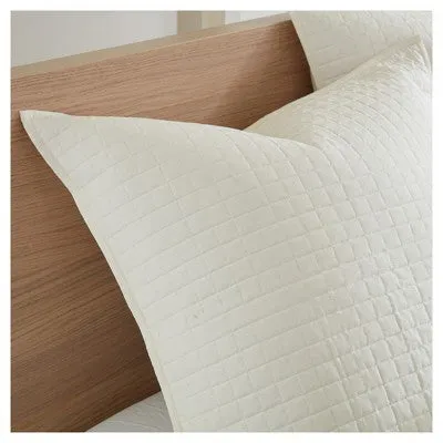 New - Ivory Kay Comforter Set (Full/Queen)